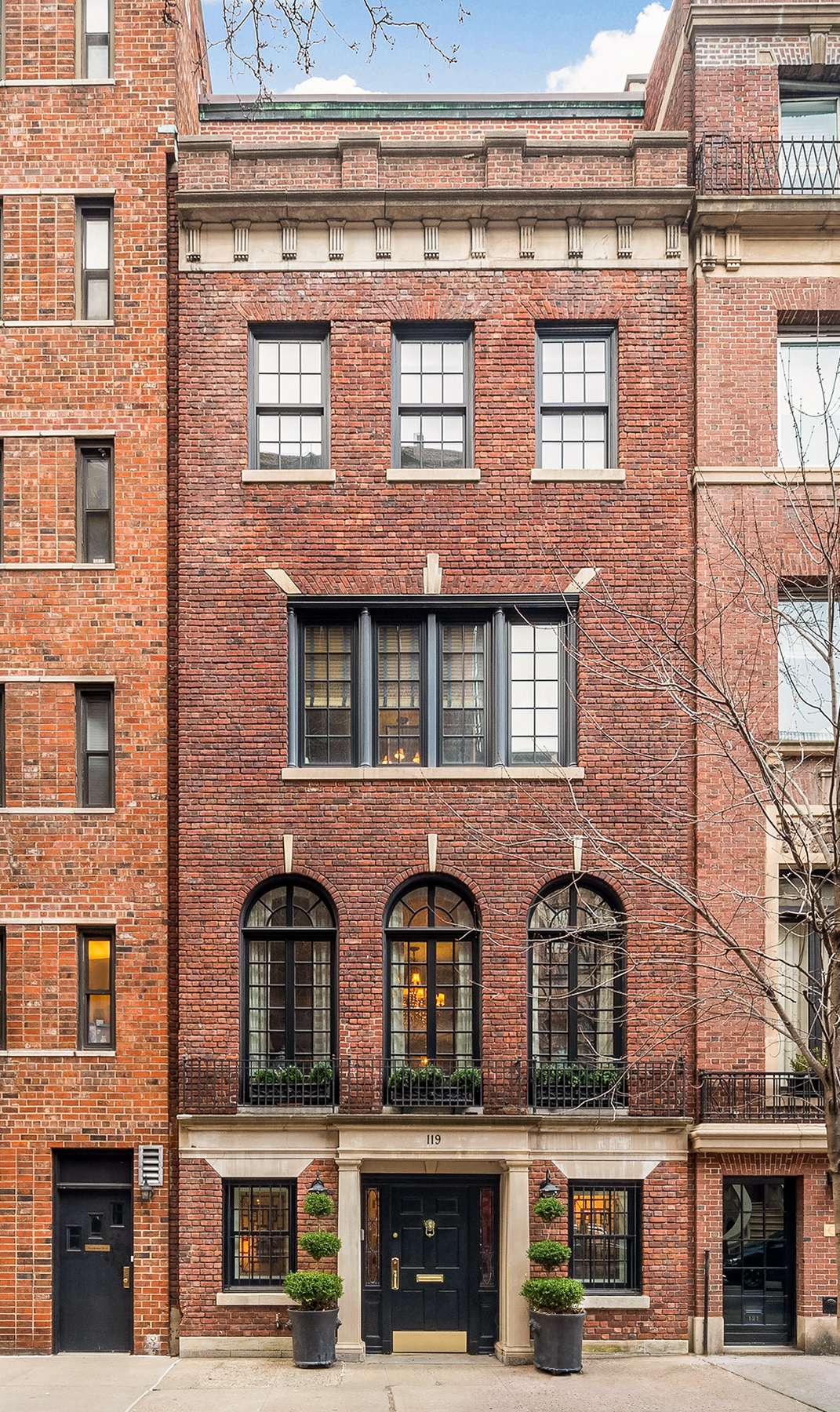 Manhattan, NY 10021,119 E 71st Street