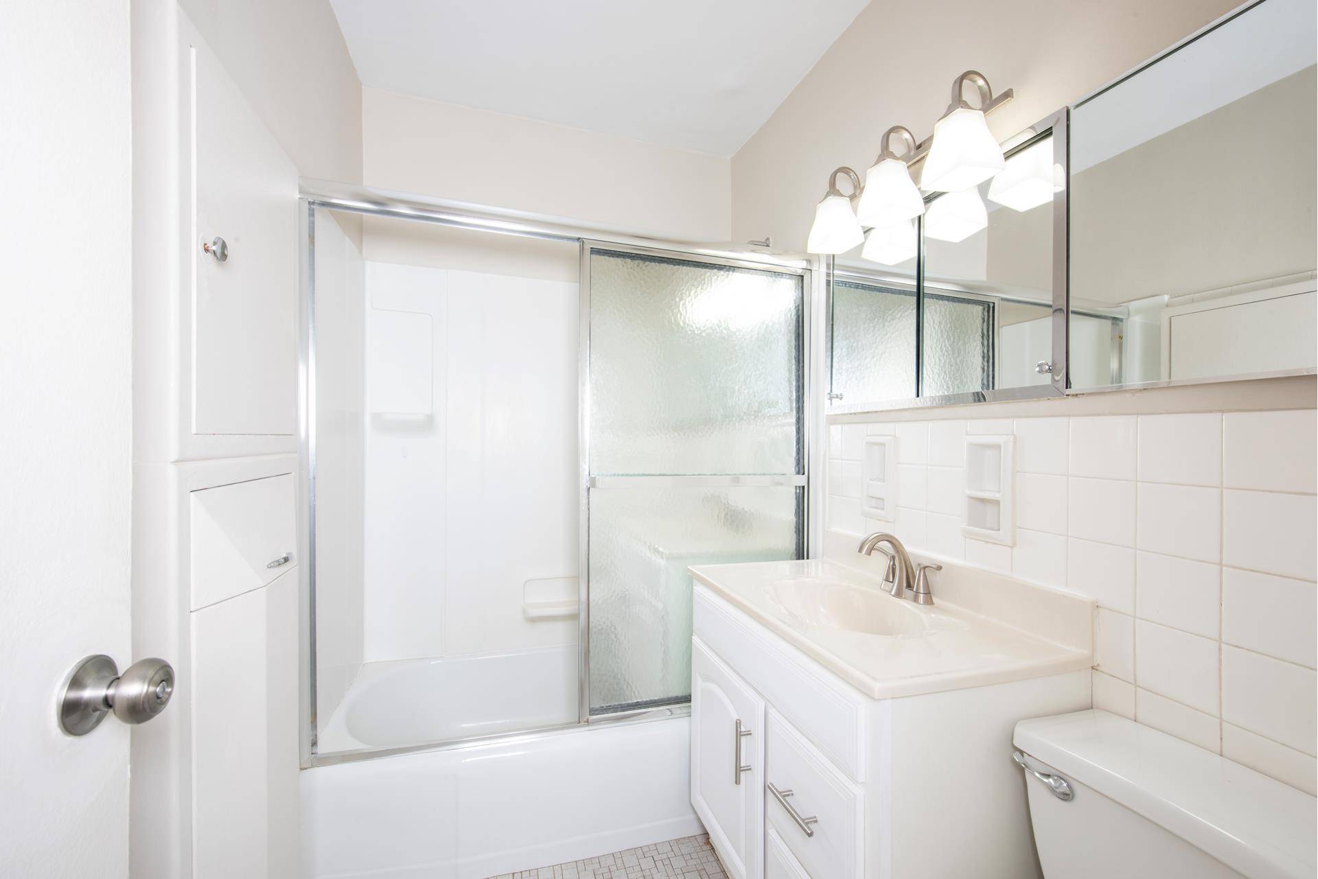 Bronx, NY 10471,5800 ARLINGTON Avenue #5R