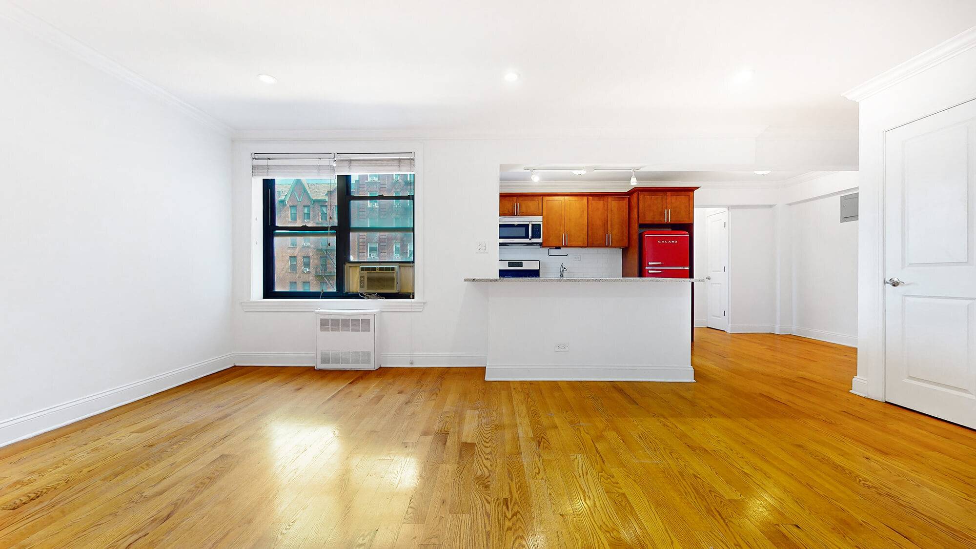 Manhattan, NY 10040,263 Bennett Avenue #3G