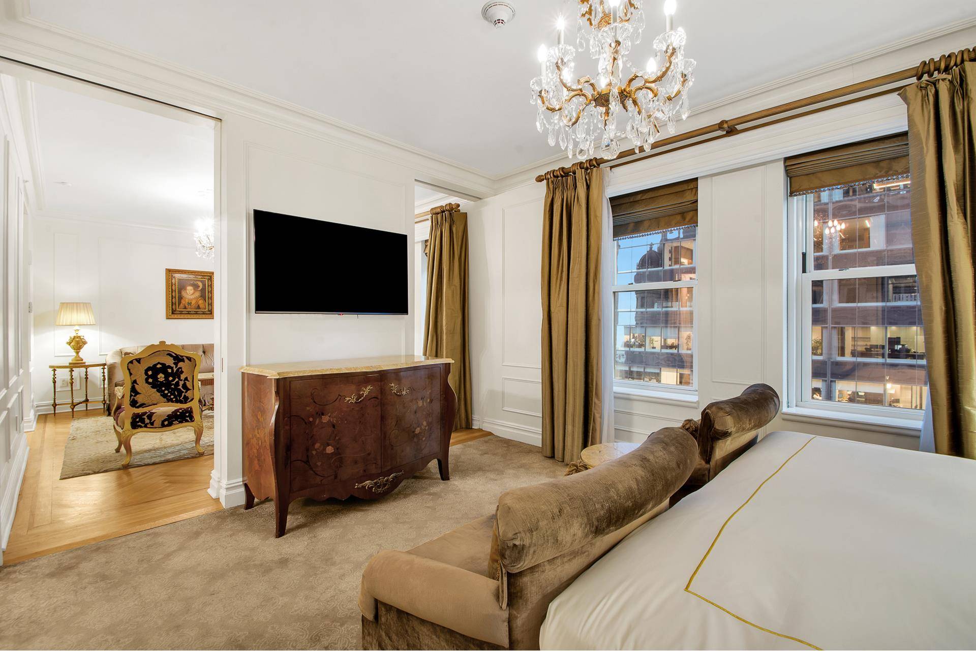 Manhattan, NY 10019,1 CENTRAL Park S #1529