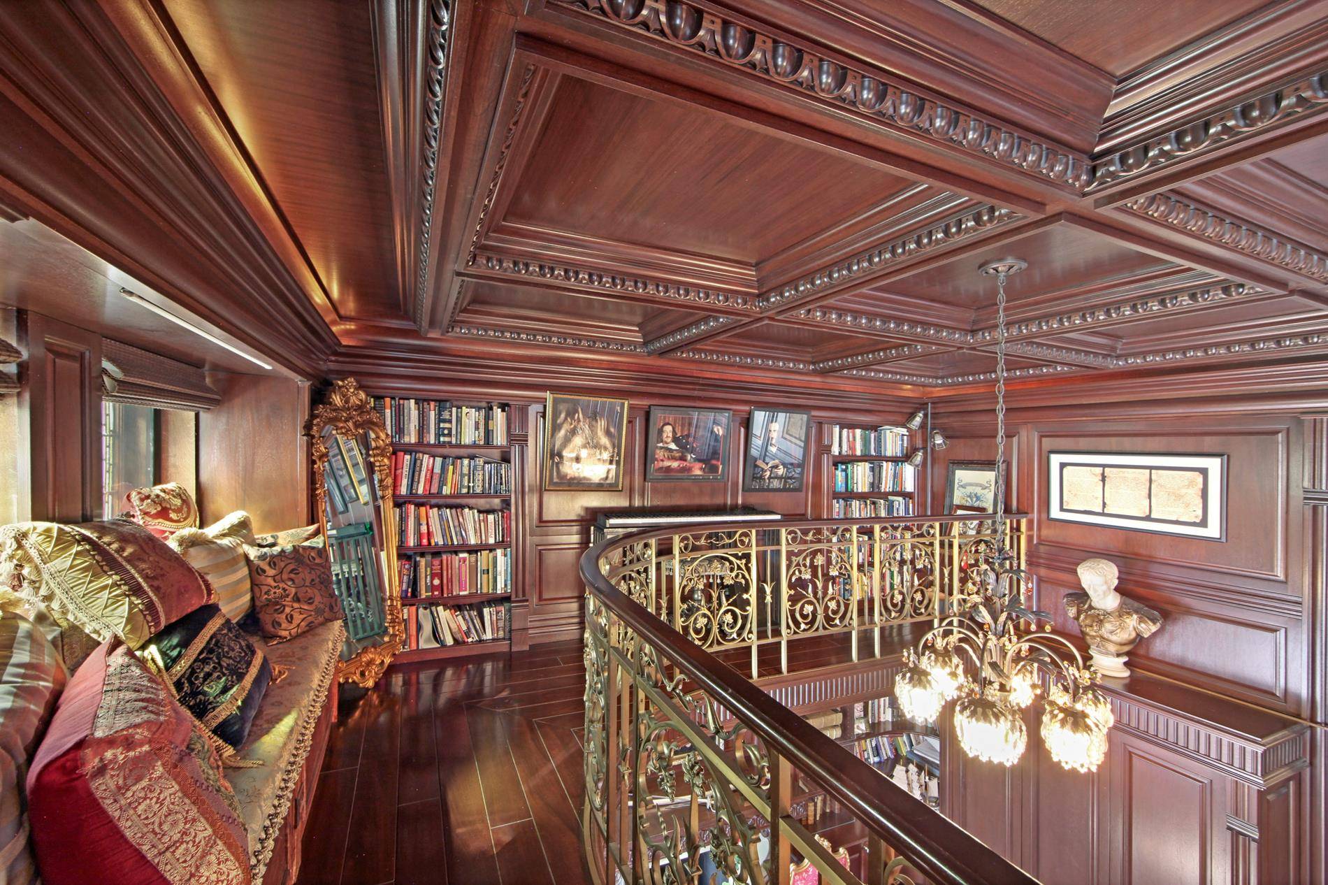 Manhattan, NY 10019,205 W 57th Street #4-AA