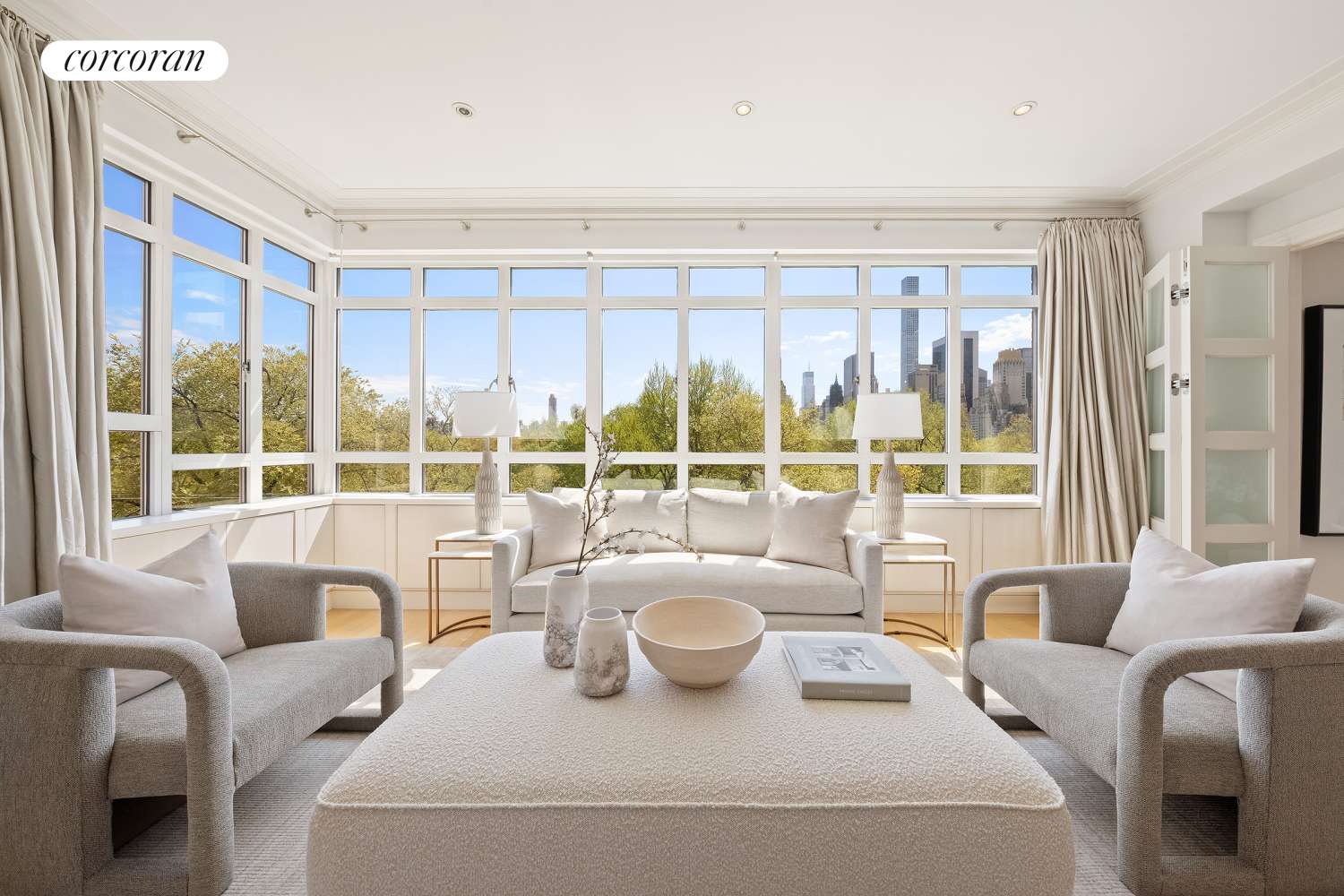 Manhattan, NY 10023,25 CENTRAL Park W #7Q