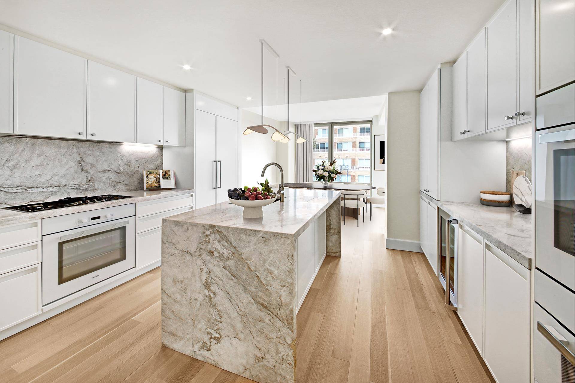 Manhattan, NY 10023,212 W 72ND Street #16B
