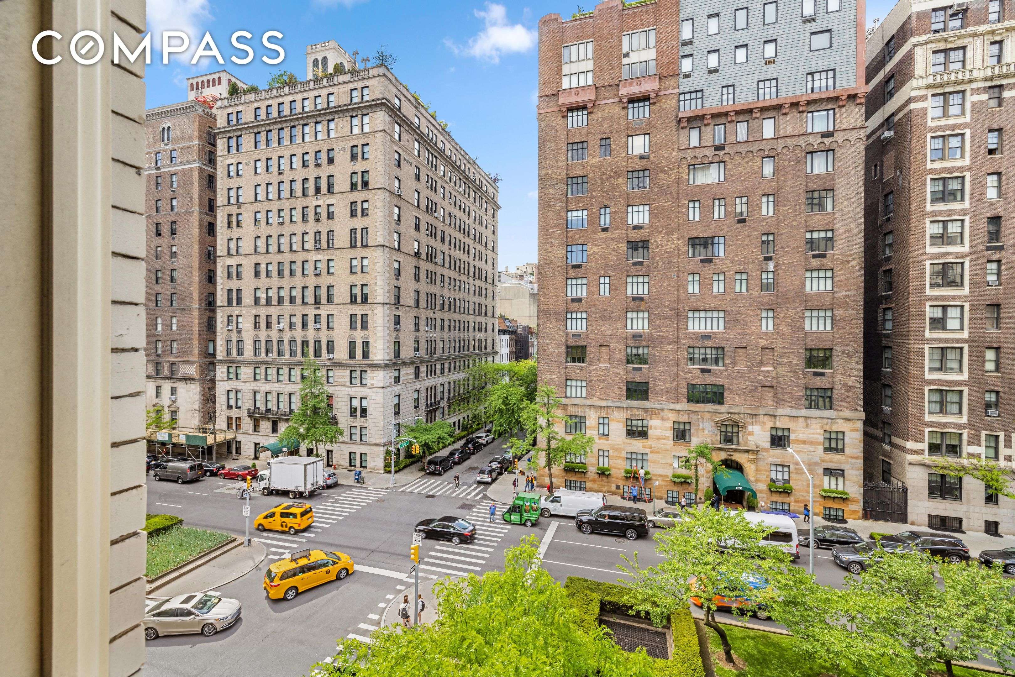 Manhattan, NY 10021,823 Park Avenue #5