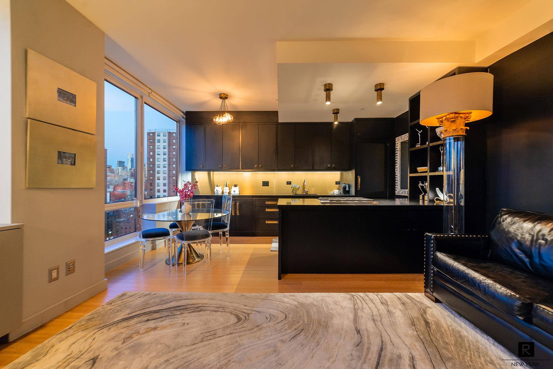 Manhattan, NY 10011,450 W 17th Street #1702