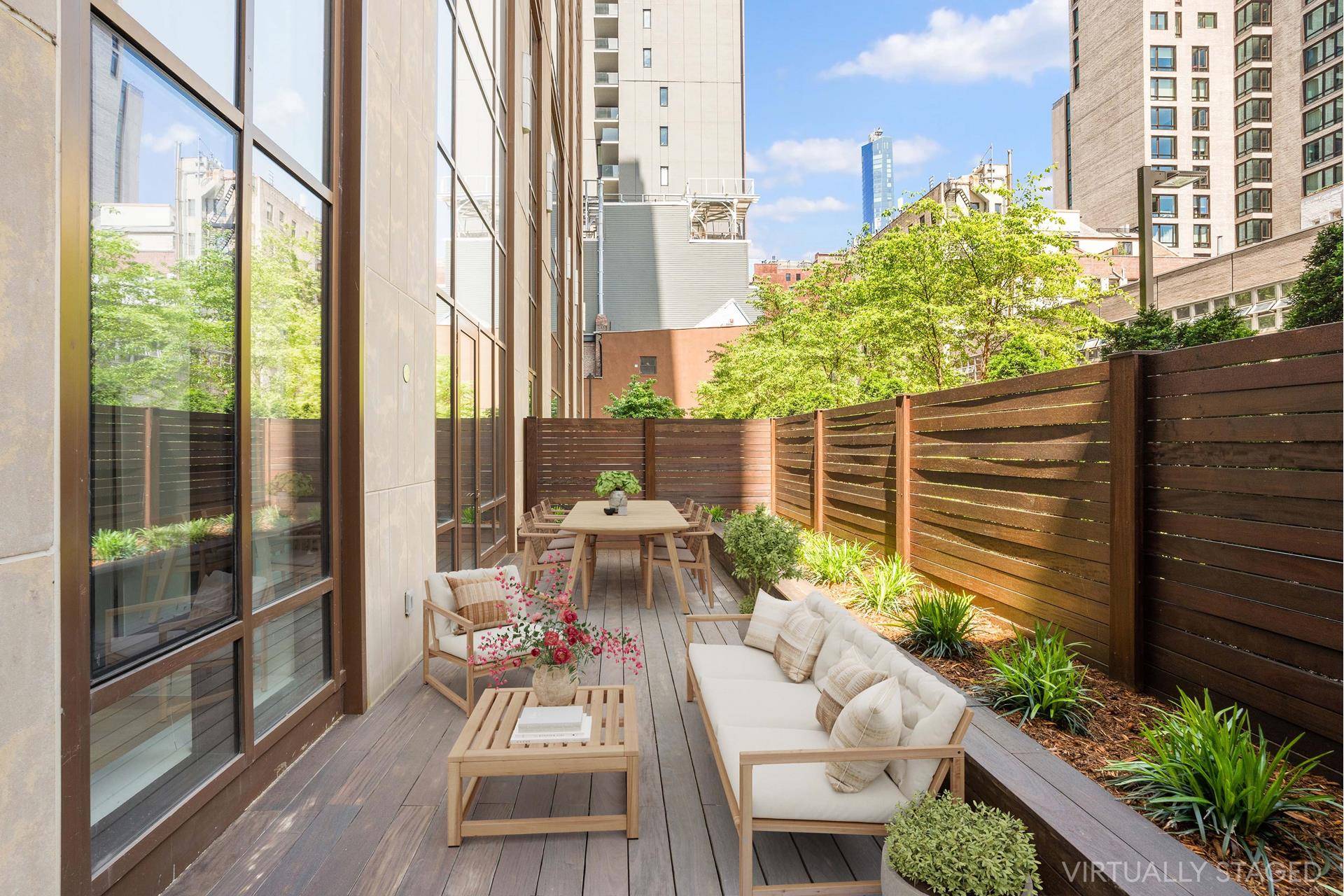 Manhattan, NY 10003,215 E 19TH Street #1D