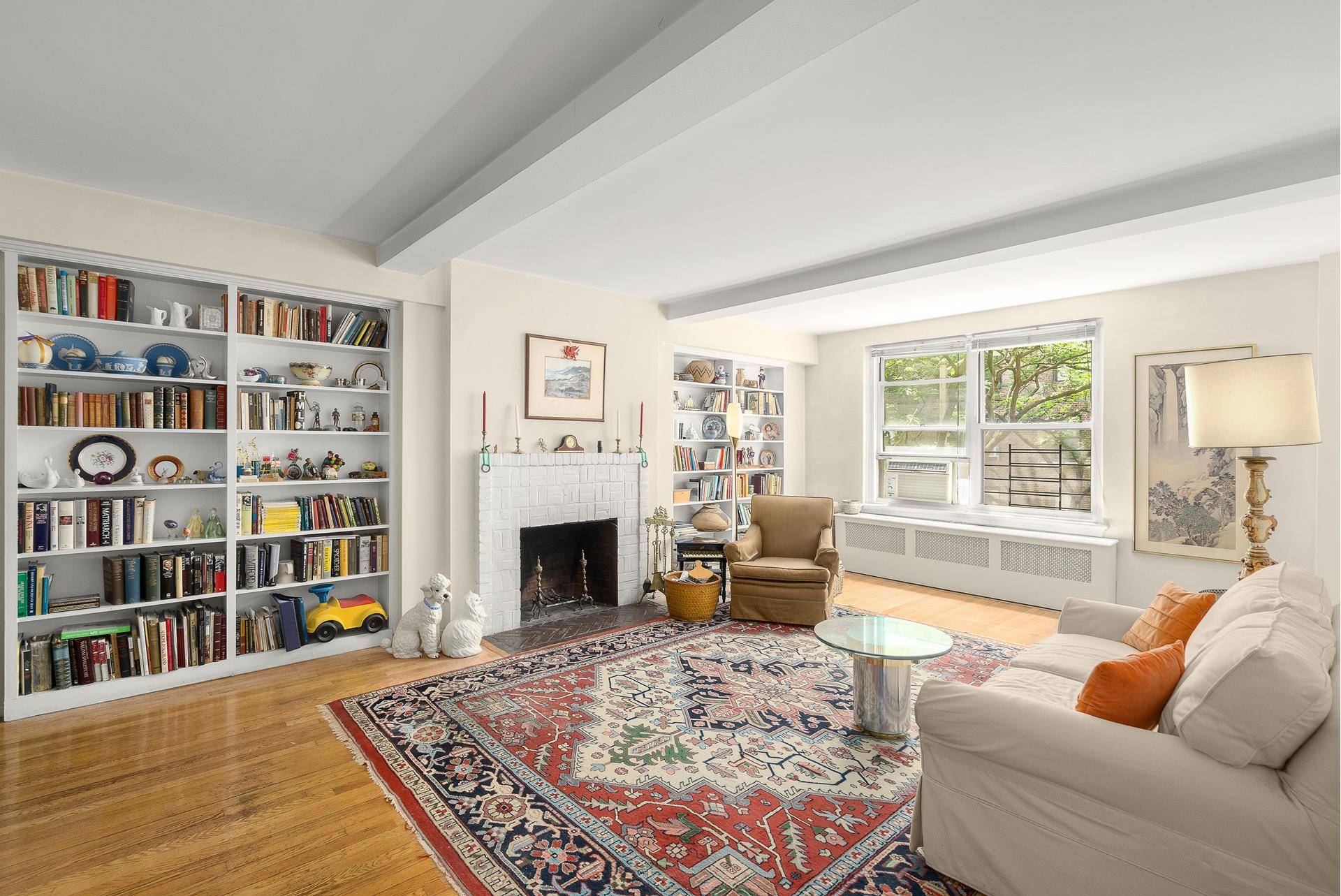 Manhattan, NY 10021,215 E 73RD Street #3C