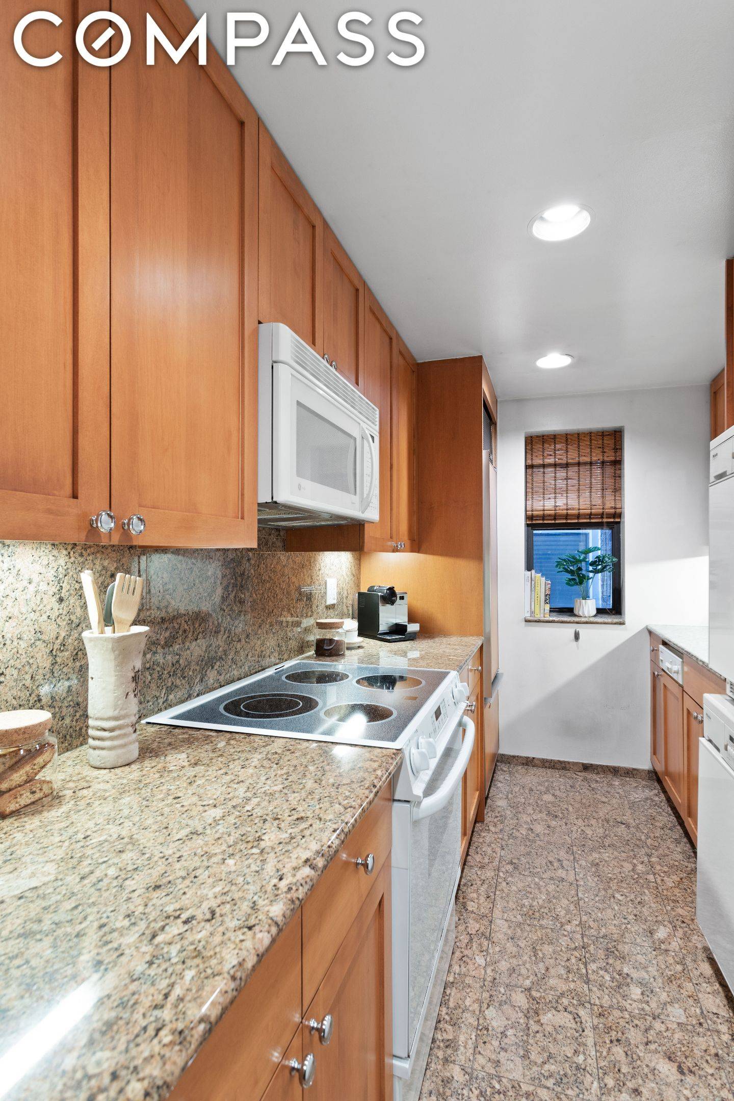 Manhattan, NY 10024,155 W 80th Street #2B