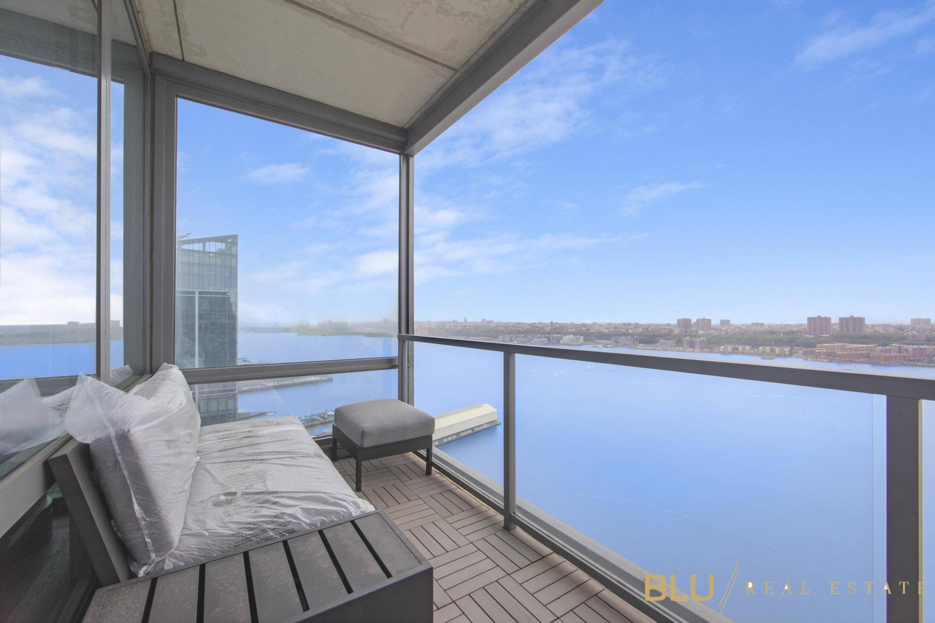 Manhattan, NY 10069,60 Riverside Boulevard #PH-3802
