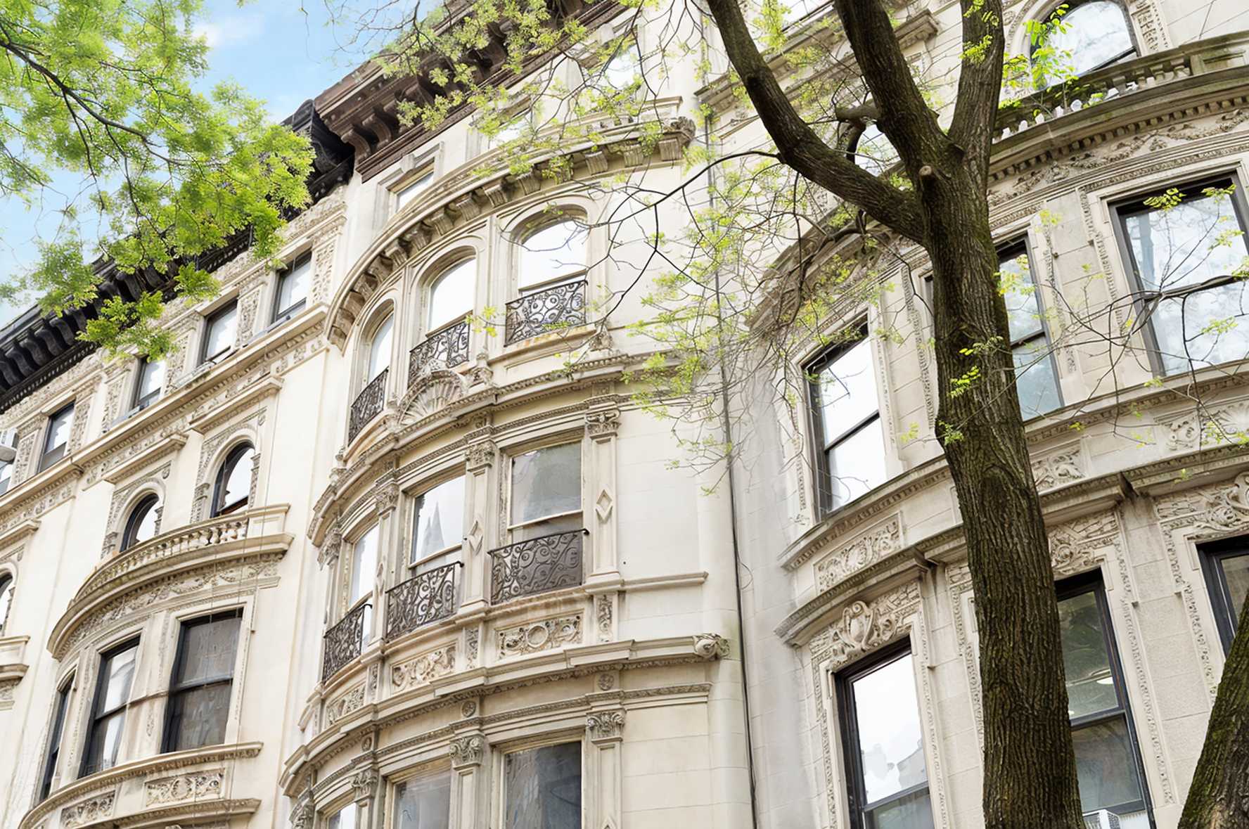 Manhattan, NY 10023,18 W 76TH Street