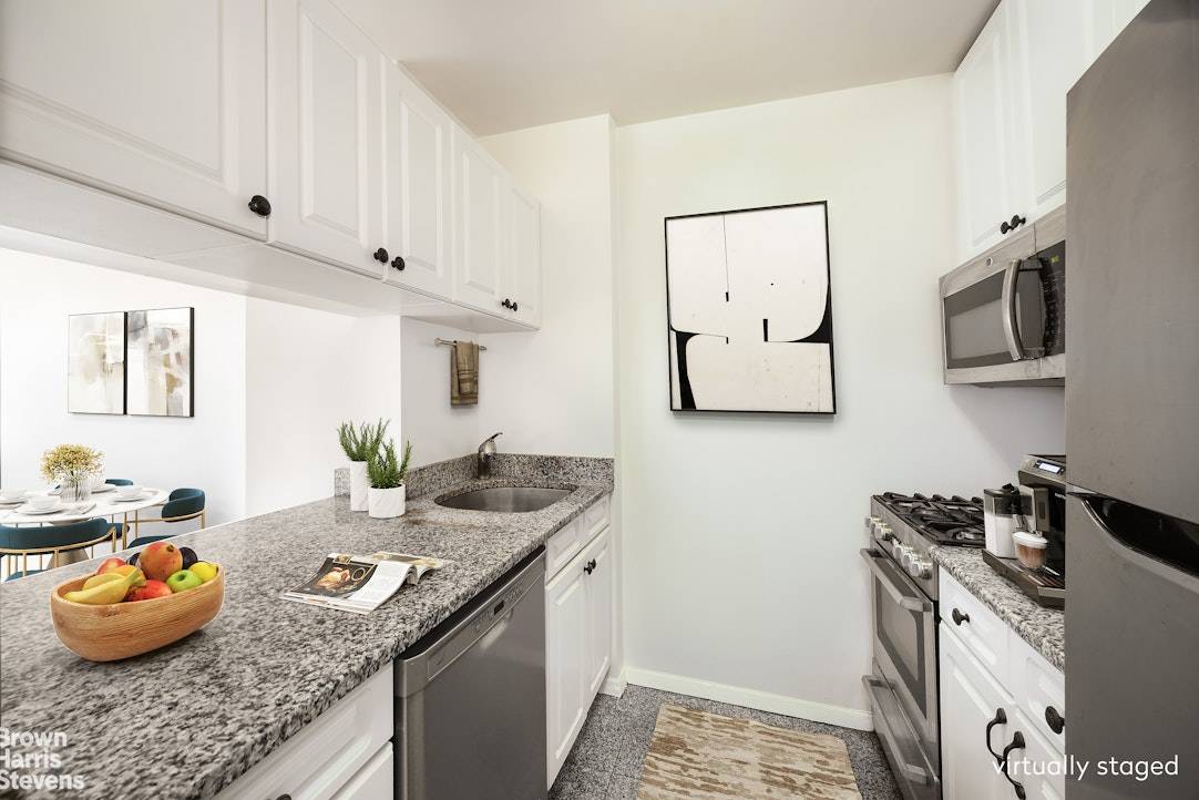 Manhattan, NY 10019,350 W 50TH Street #5DD