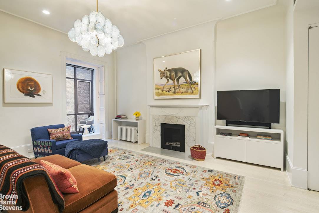 Manhattan, NY 10023,25 W 71ST Street #2/3