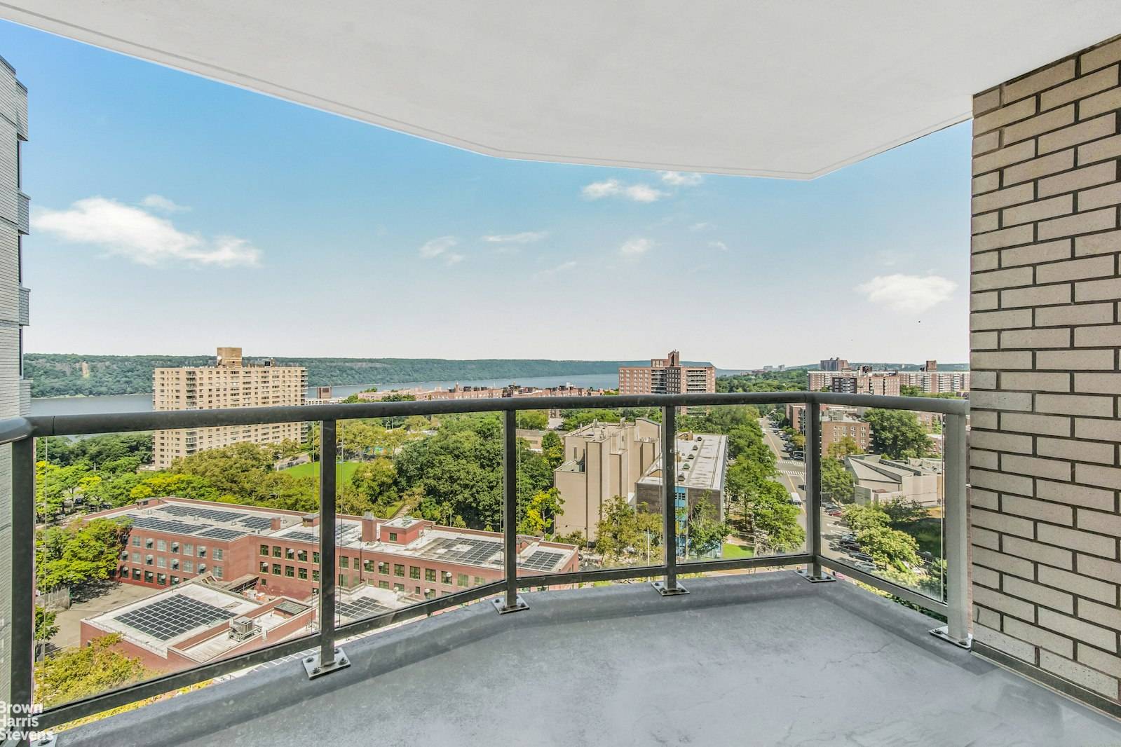 Bronx, NY 10463,3333 HENRY HUDSON Parkway #21R