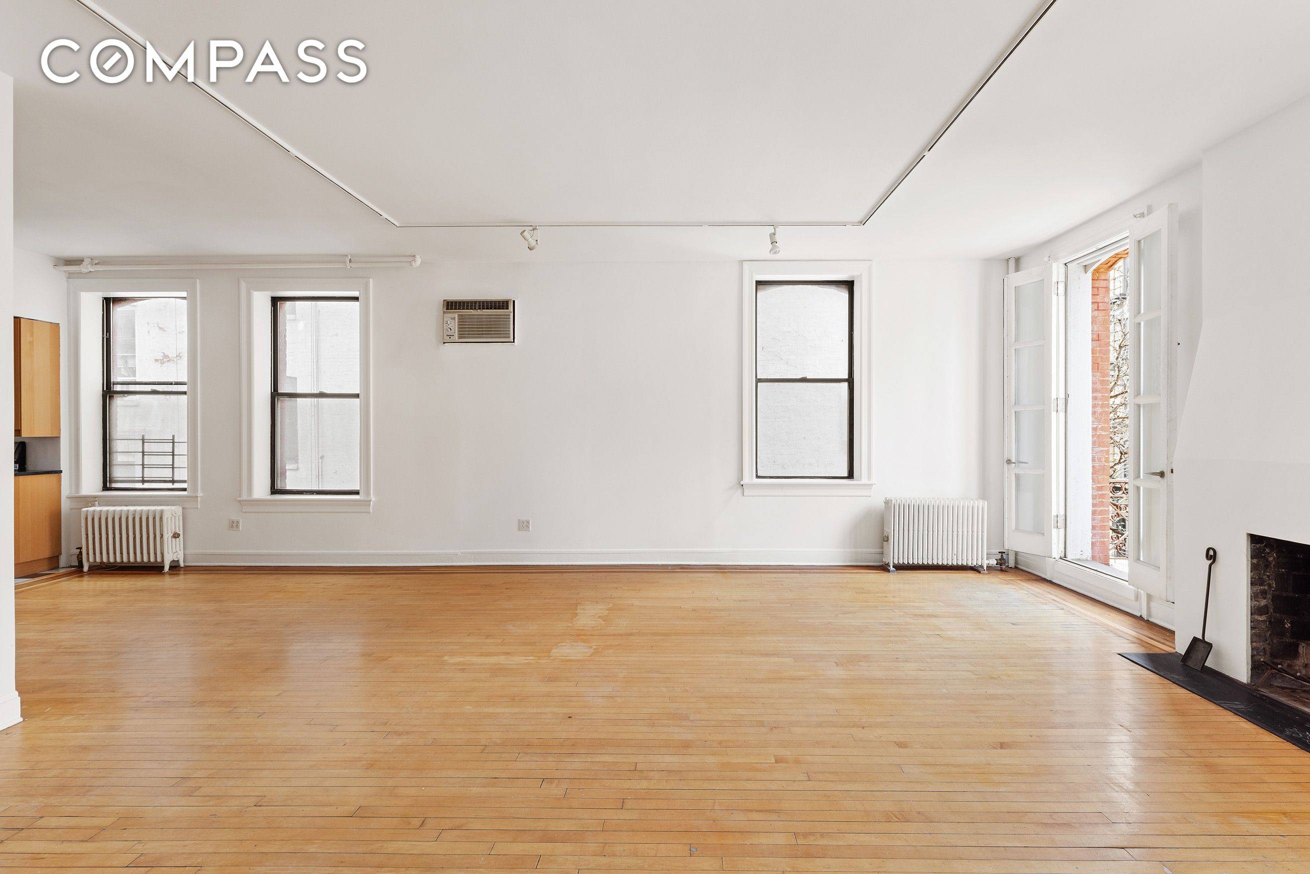 Manhattan, NY 10009,295 E 8th Street #2/3E