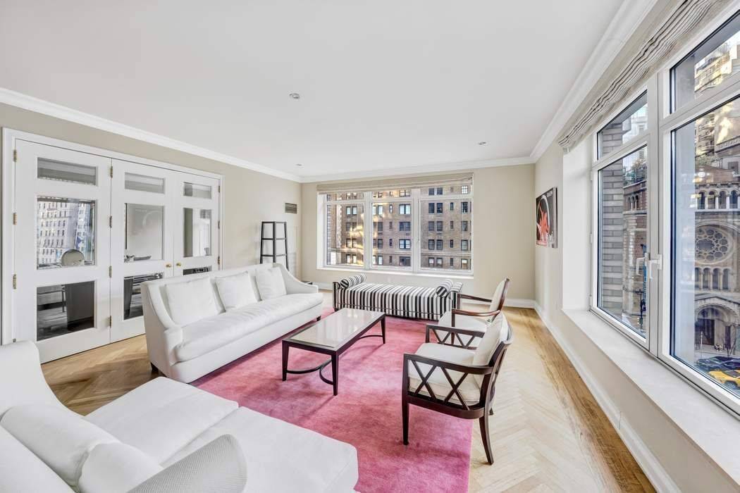 Manhattan, NY 10022,515 Park Avenue #5A
