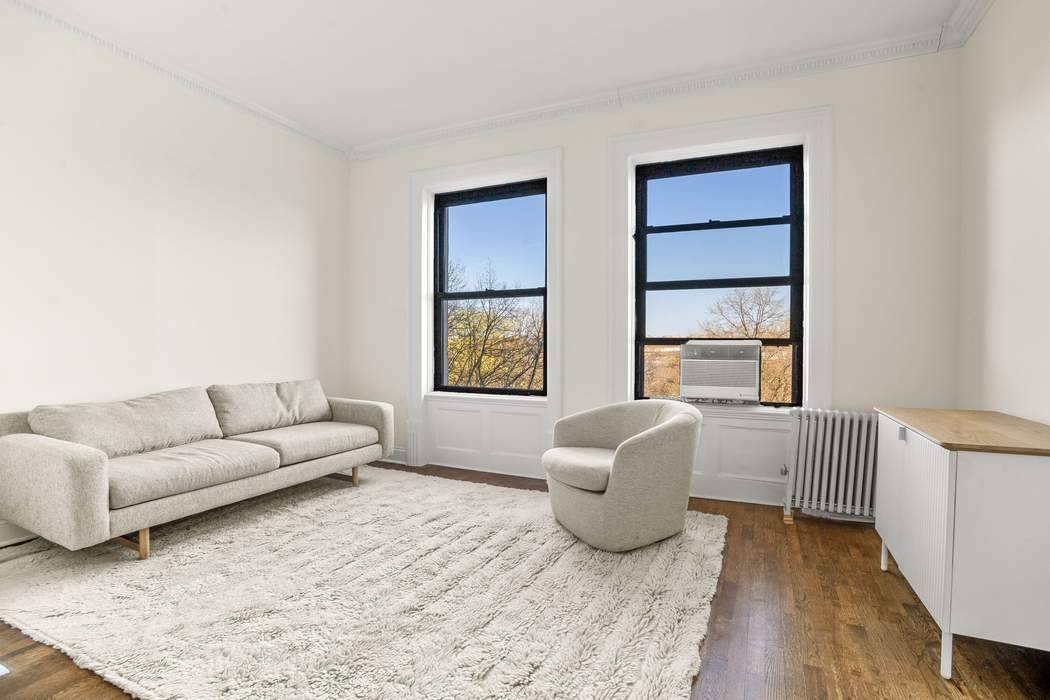 Manhattan, NY 10025,224 Riverside Drive #5D