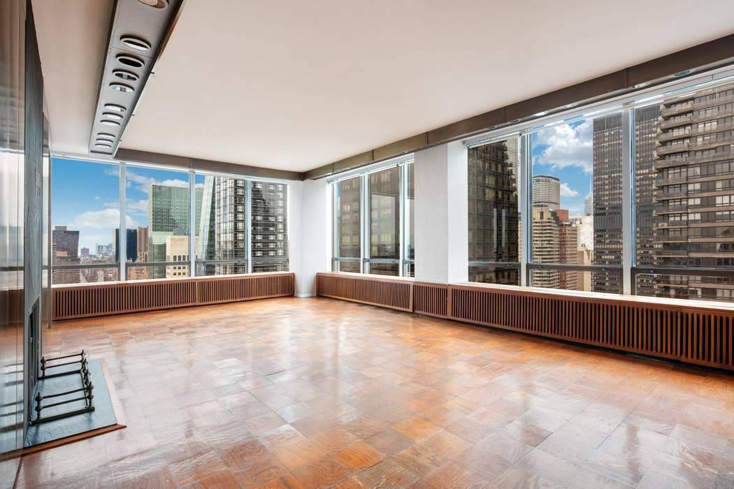 Manhattan, NY 10017,860 United Nations Plaza #Penthouse 37E