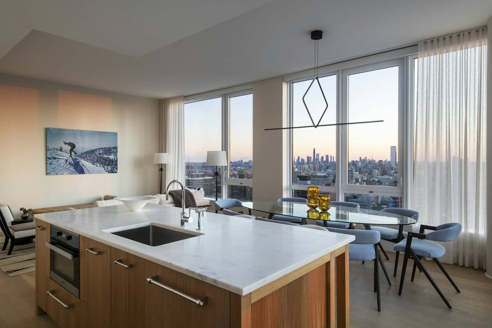 Manhattan, NY 10016,368 3RD Avenue #31A