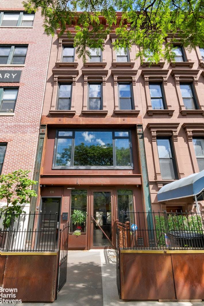 Manhattan, NY 10027,274 LENOX Avenue