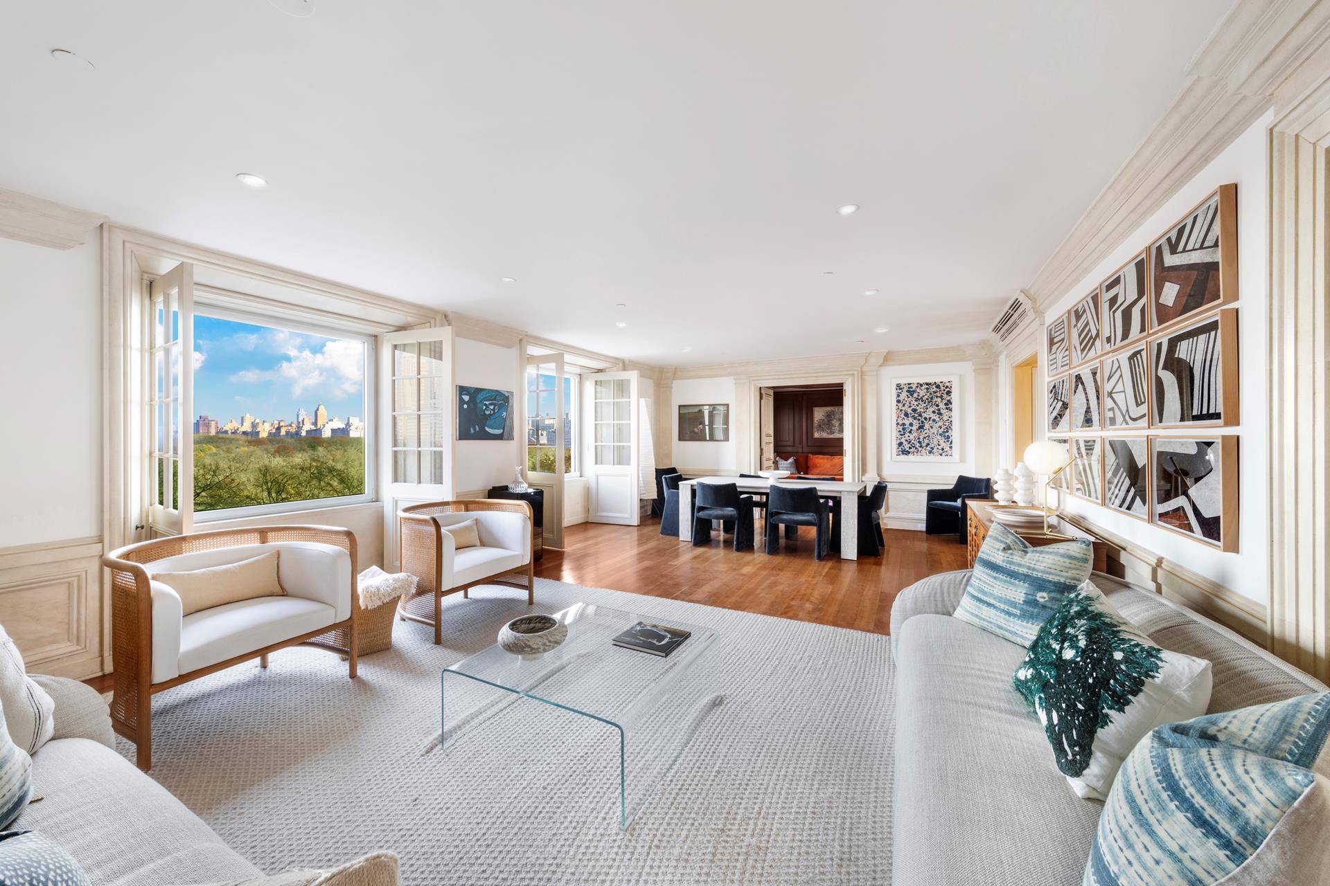 Manhattan, NY 10019,160 CENTRAL Park S #915