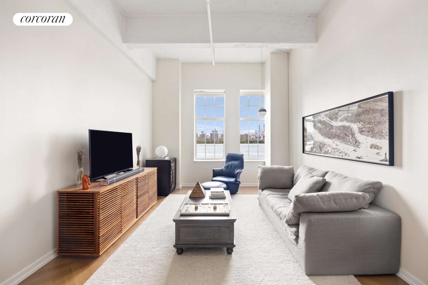 Brooklyn, NY 11249,184 KENT Avenue #C210