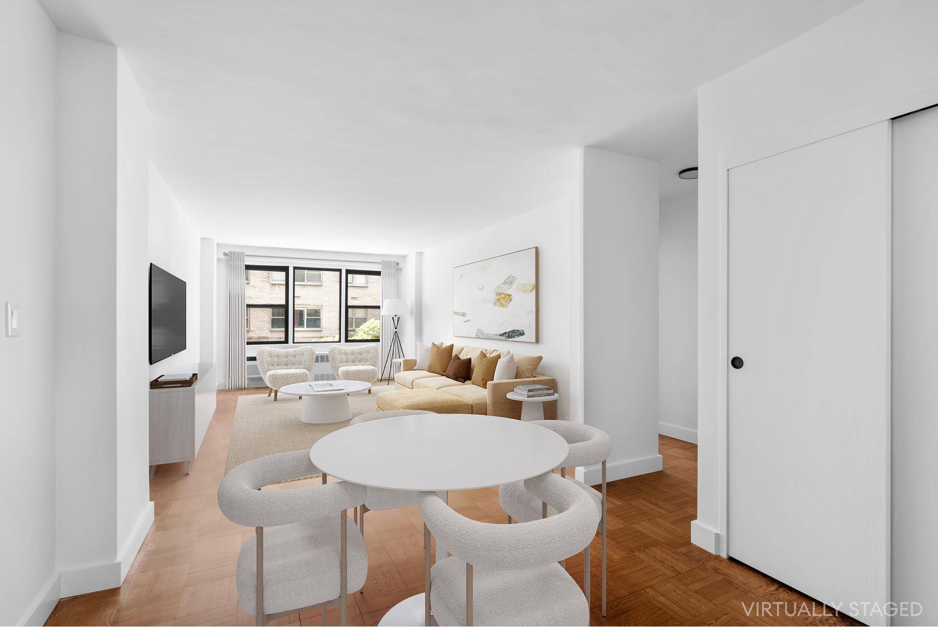 Manhattan, NY 10022,220 E 54TH Street #2C