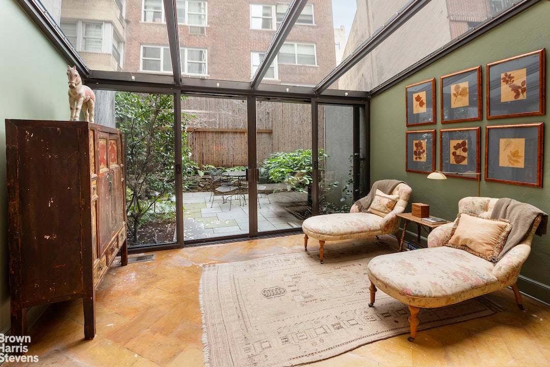 Manhattan, NY 10010,48 GRAMERCY Park N #1B