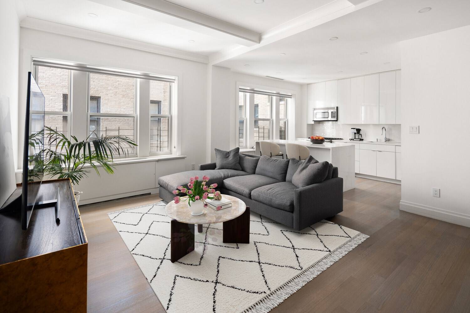 Manhattan, NY 10024,215 W 88th Street #6D