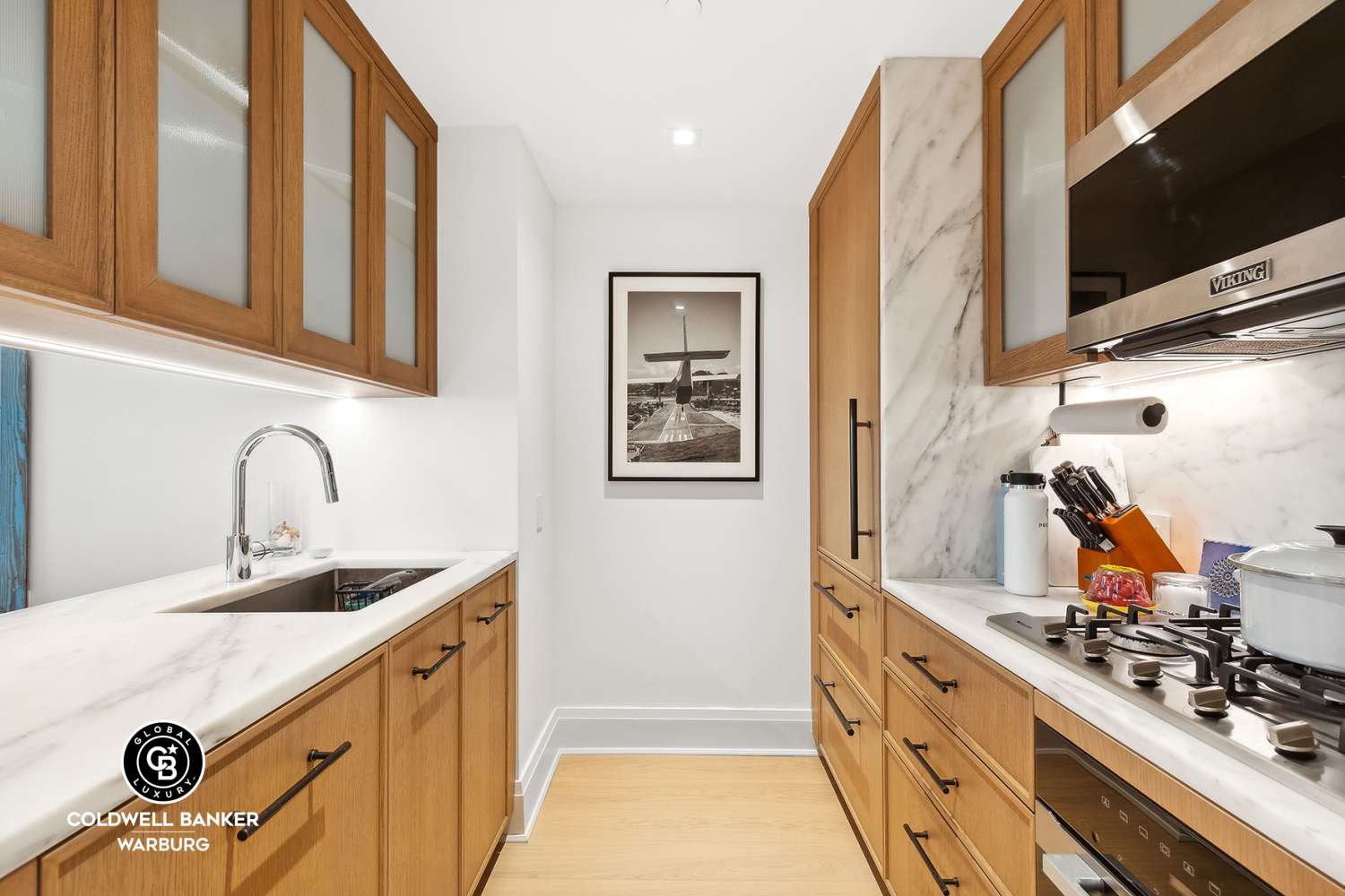 Manhattan, NY 10282,210 WARREN Street #5C