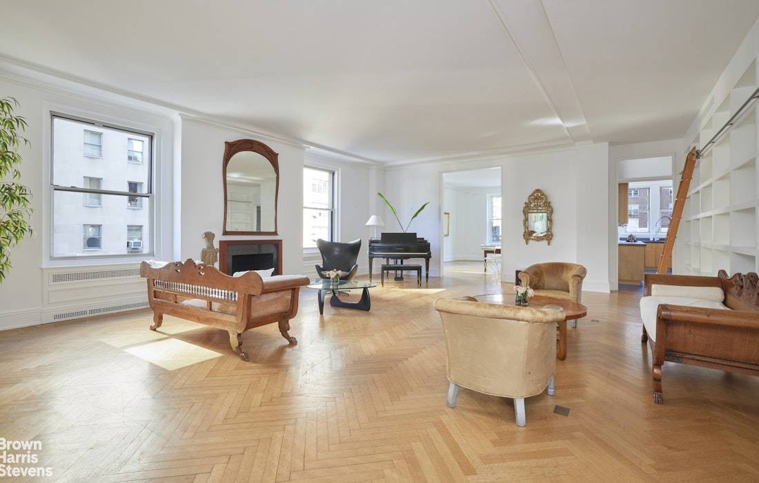 Manhattan, NY 10021,31 E 72ND Street #6BC