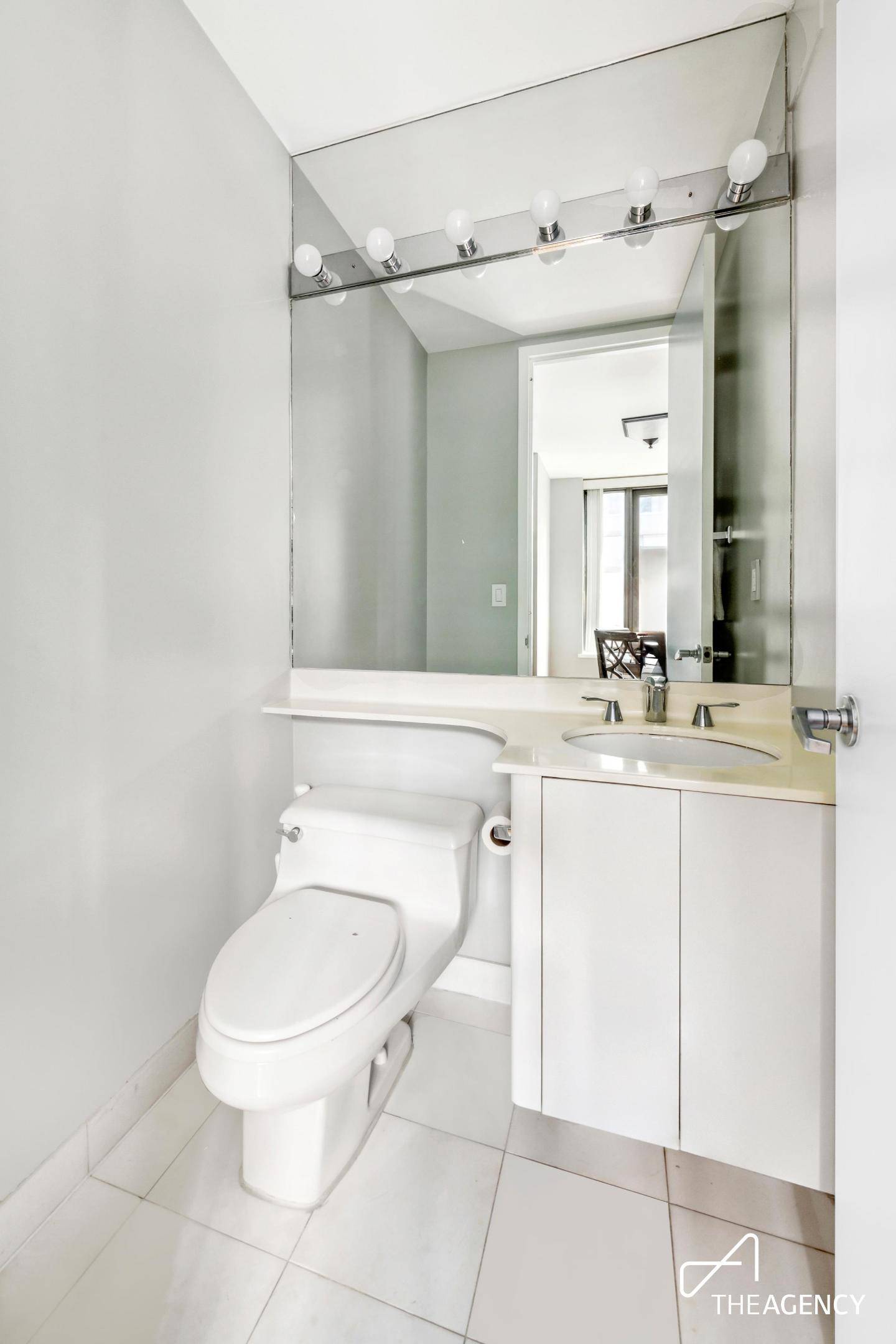 Manhattan, NY 10023,161 W 61st Street #16-A
