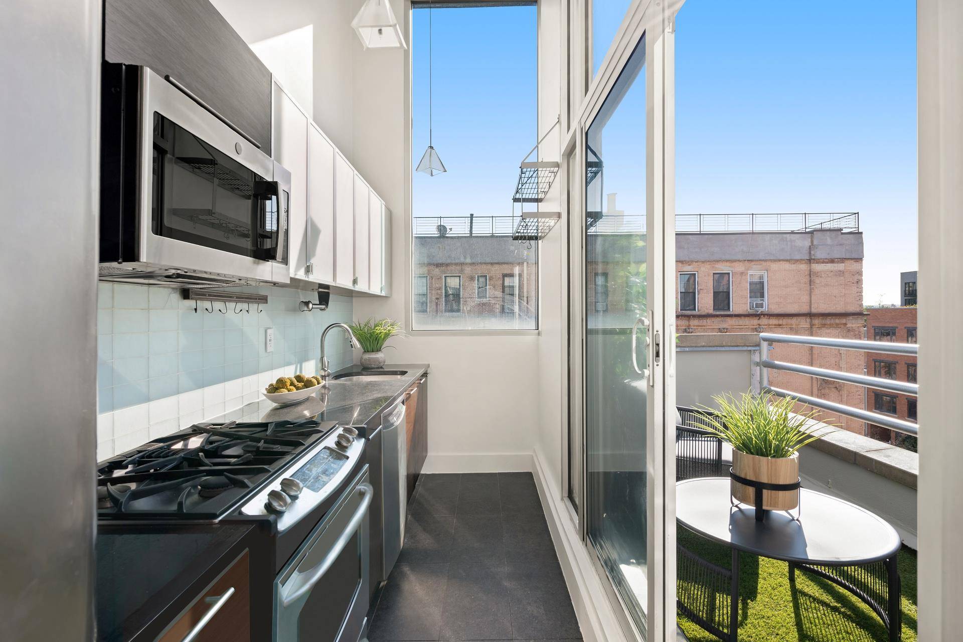 Brooklyn, NY 11206,199 HUMBOLDT Street #4A