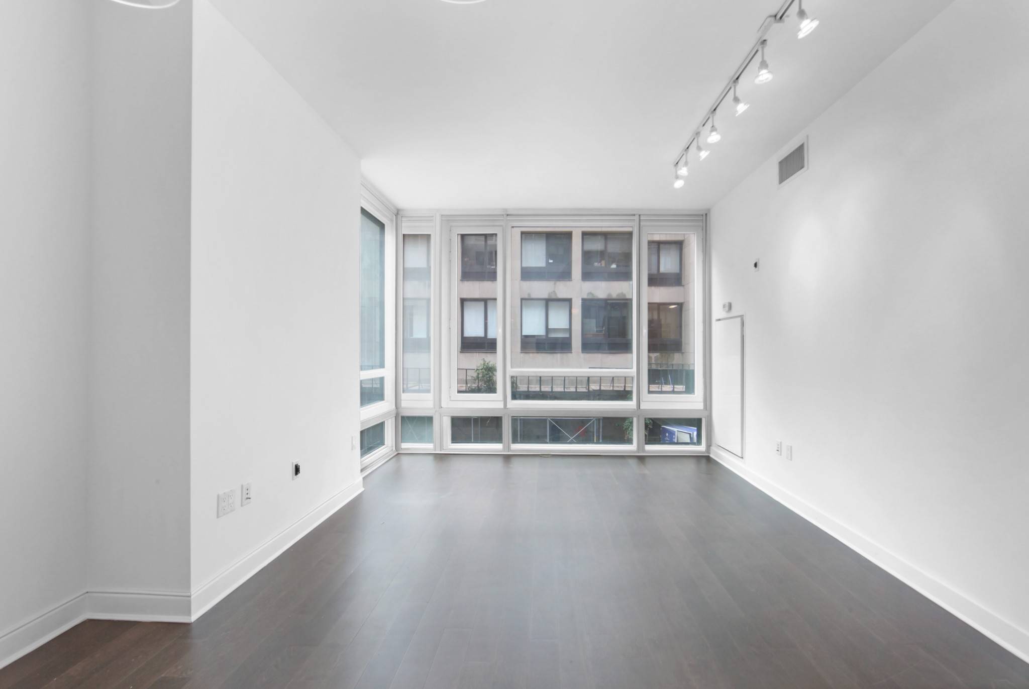 Manhattan, NY 10001,261 W 28th Street #2D
