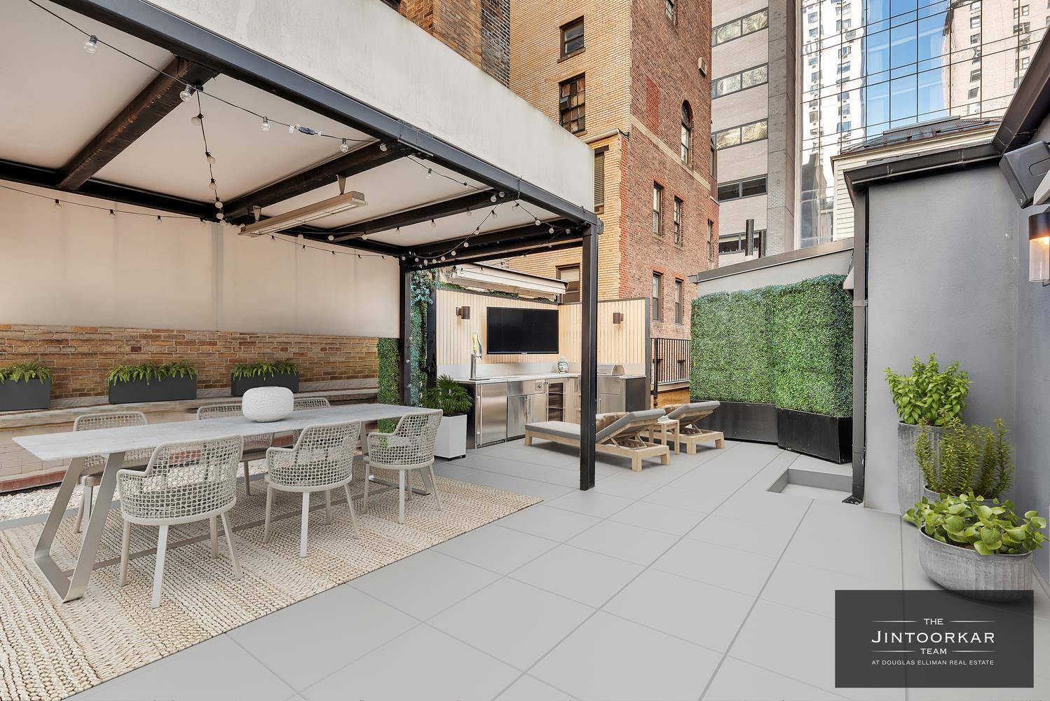 Manhattan, NY 10019,152 W 58TH Street #PENTHOUSE