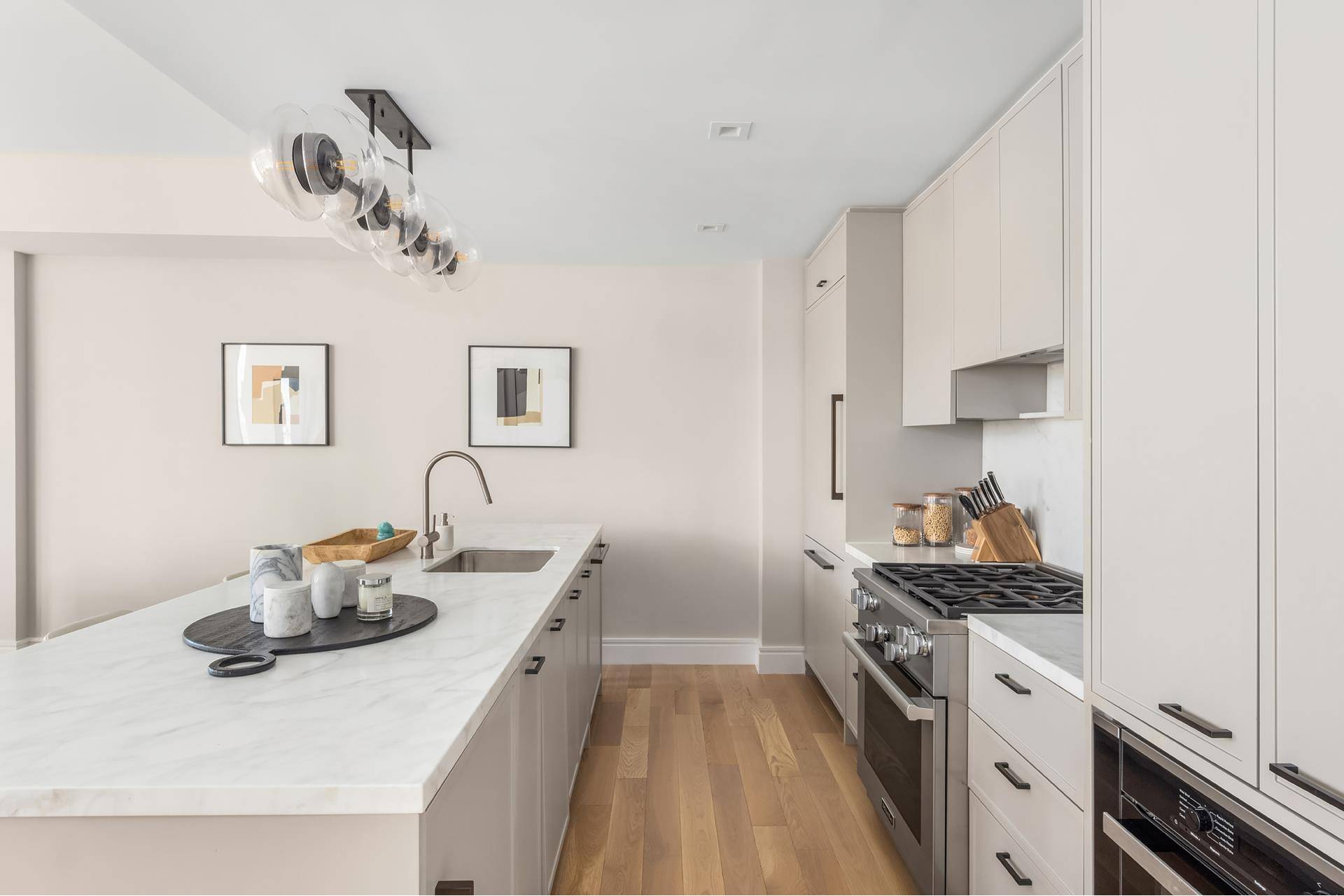 Manhattan, NY 10011,540 6TH Avenue #11A