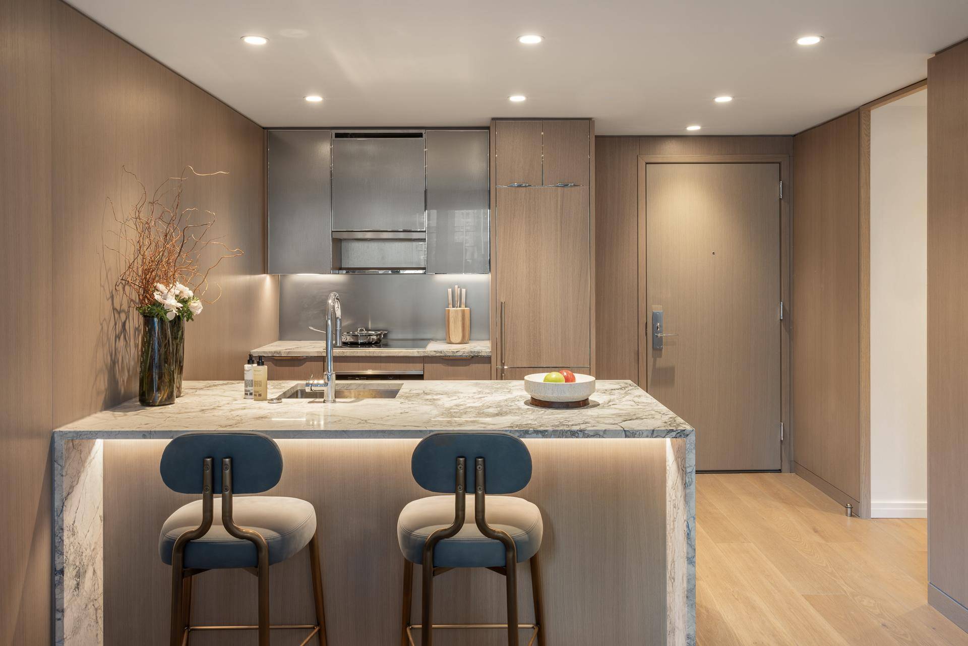 Manhattan, NY 10019,111 W 56TH Street #40D