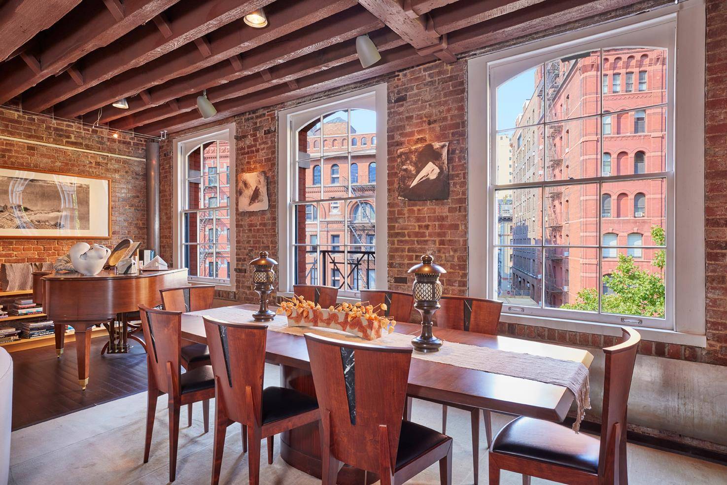 Manhattan, NY 10013,176 DUANE Street #4