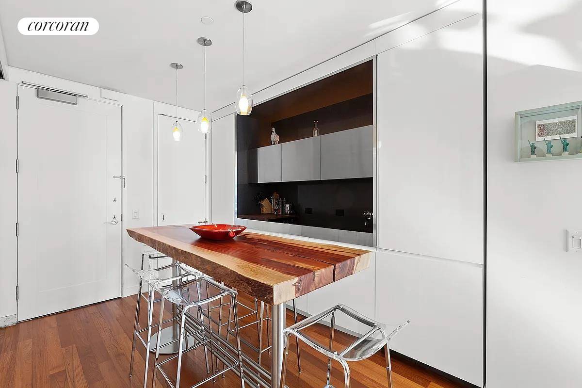 Manhattan, NY 10005,15 WILLIAM Street #31C