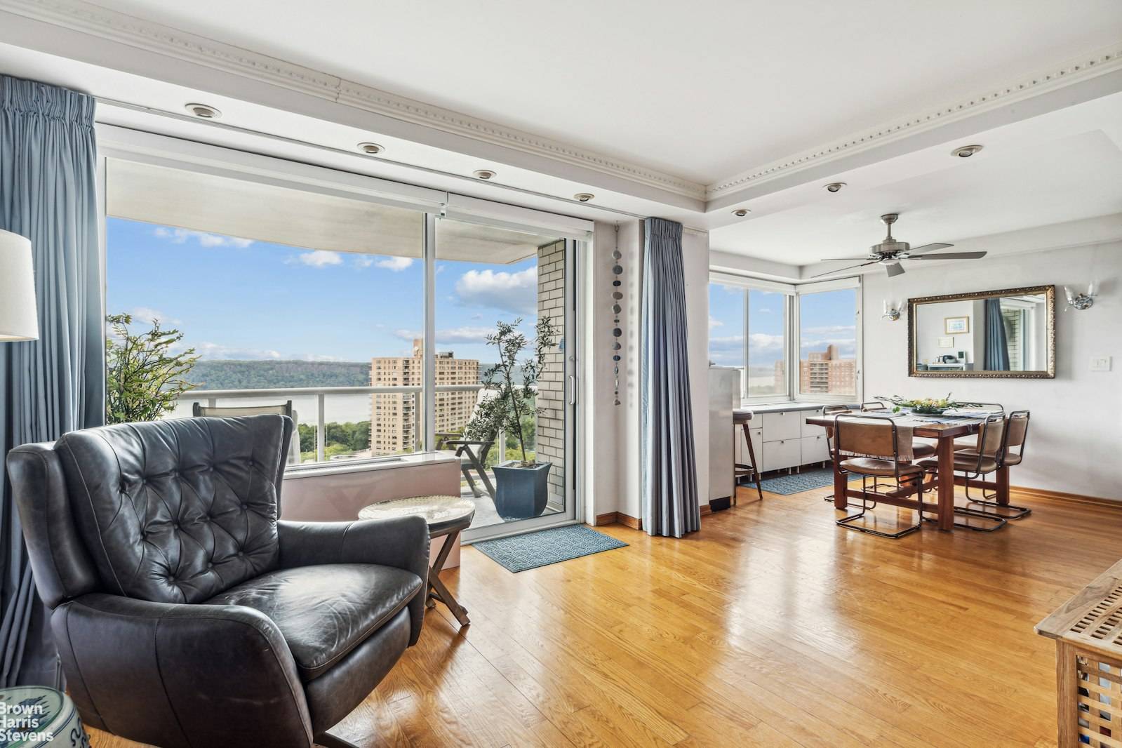 Bronx, NY 10463,3333 HENRY HUDSON Parkway #18J