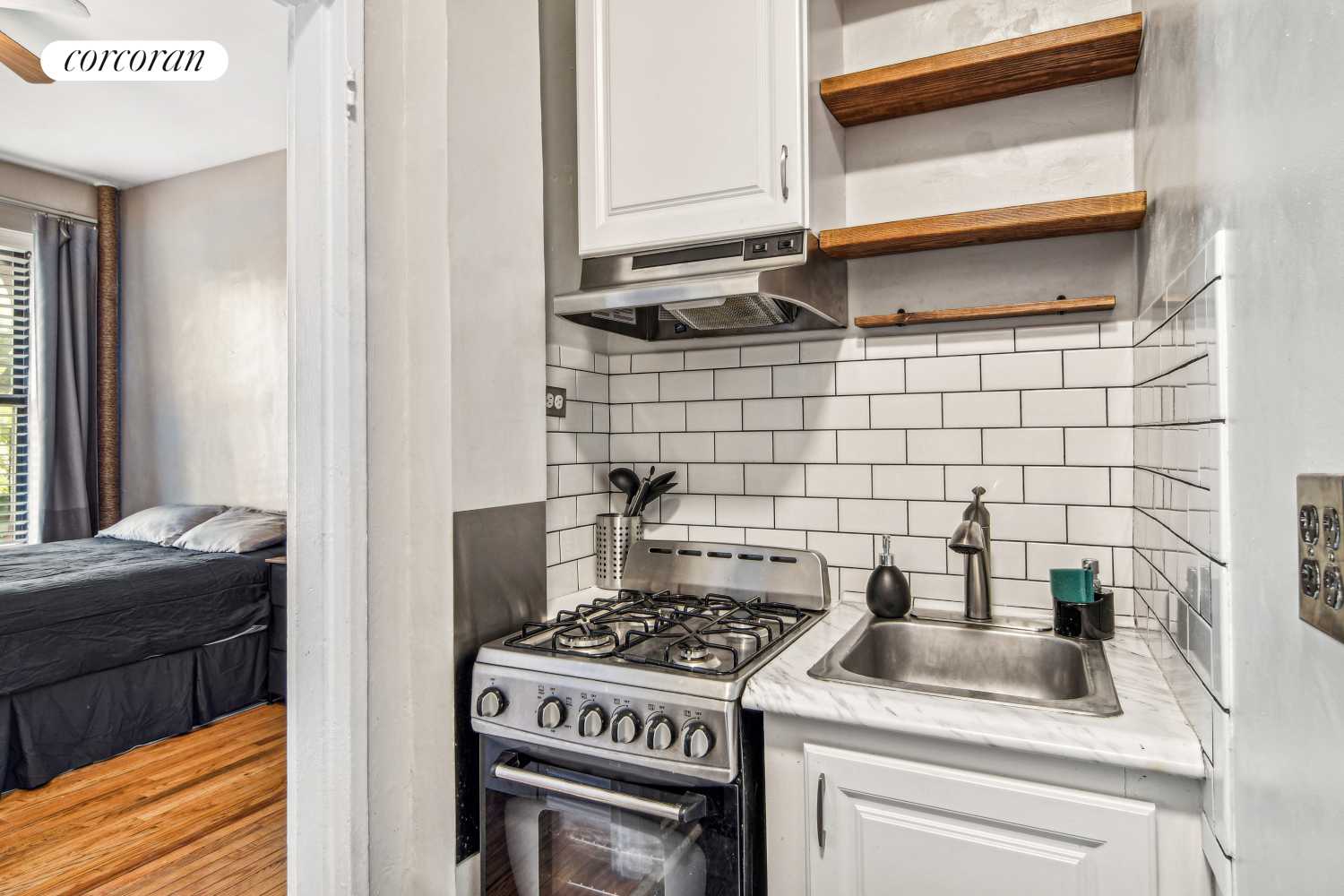 Manhattan, NY 10035,1777 MADISON Avenue #24