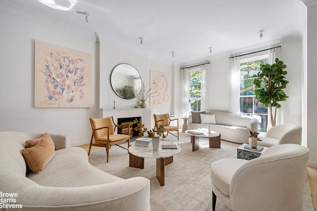 Manhattan, NY 10011,125 W 11TH Street
