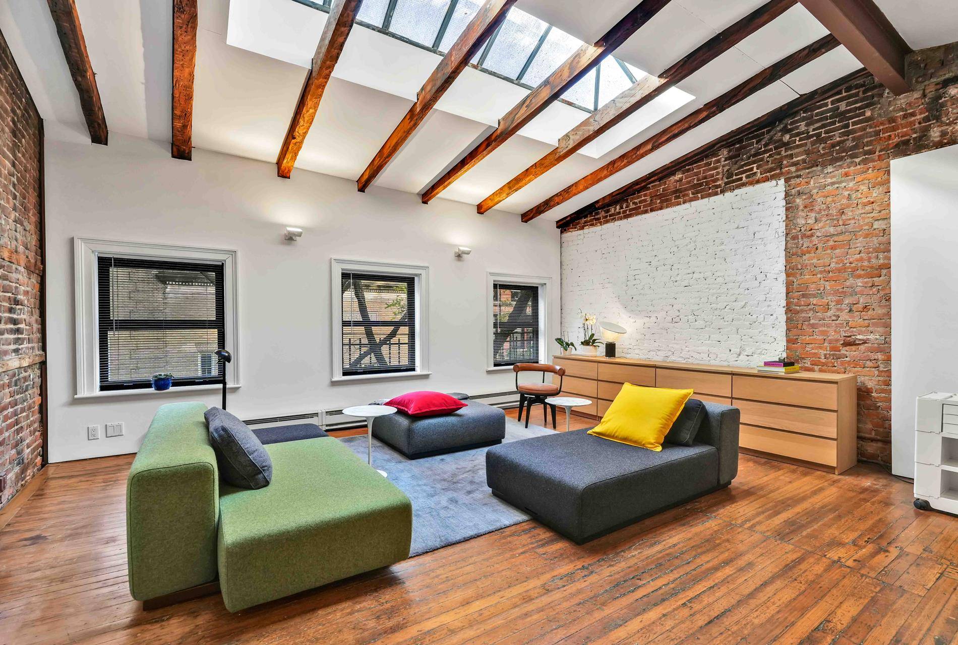 Manhattan, NY 10012,21 Bleecker Street #3-E