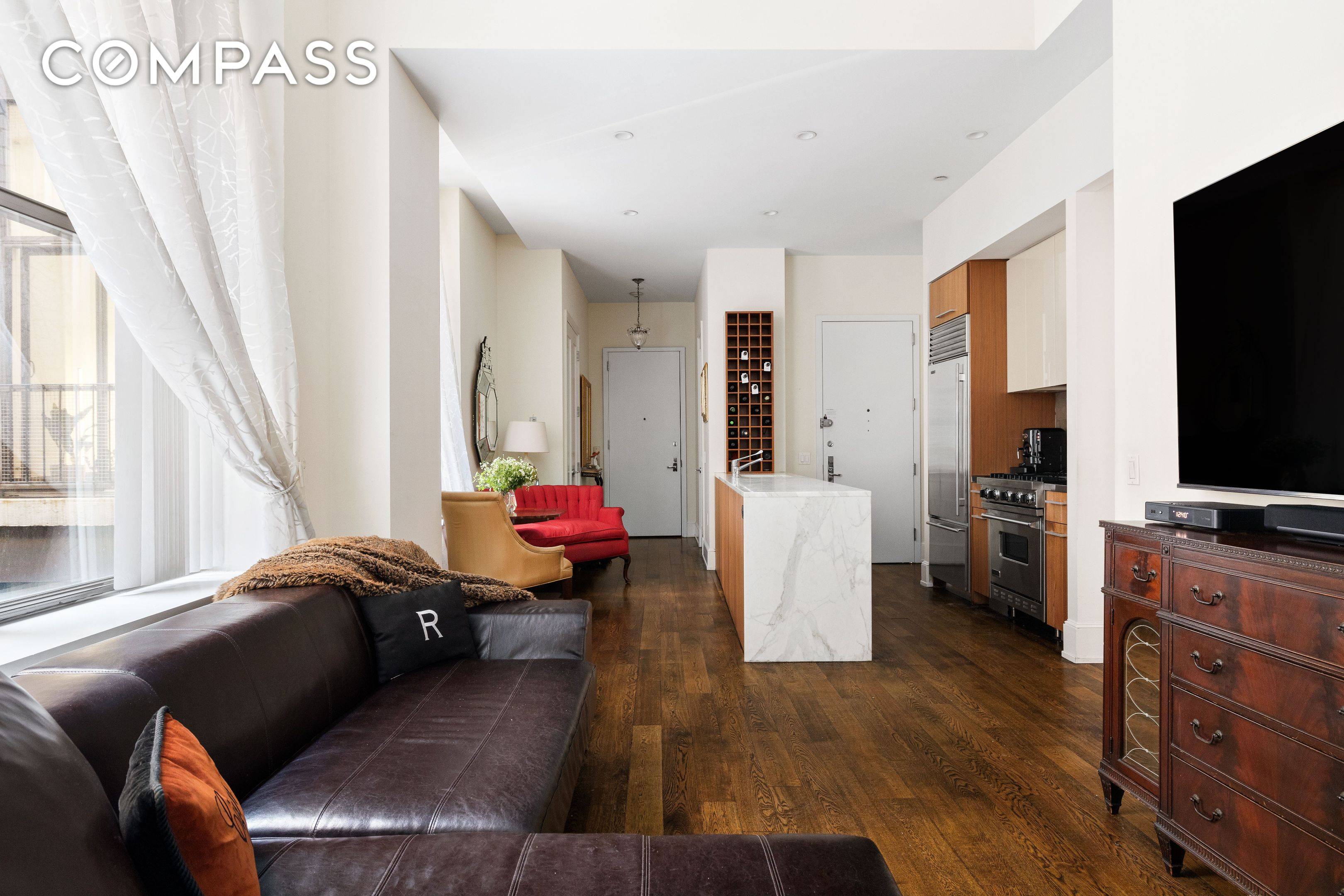 Manhattan, NY 10010,260 Park Avenue S #3K