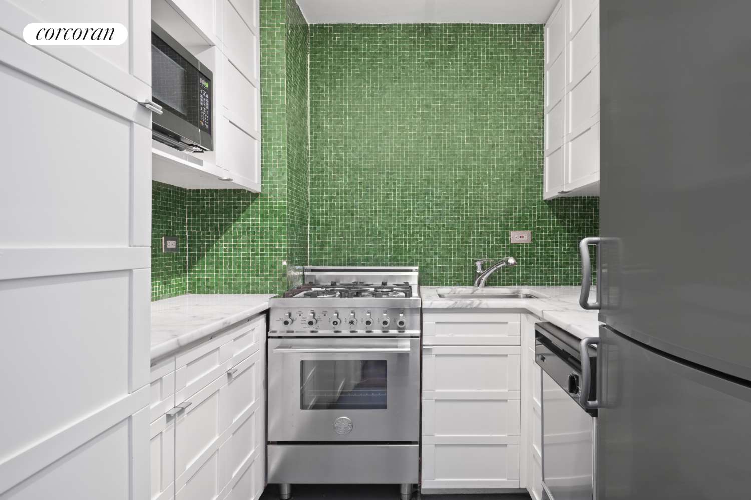 Manhattan, NY 10003,115 E 9TH Street #6R