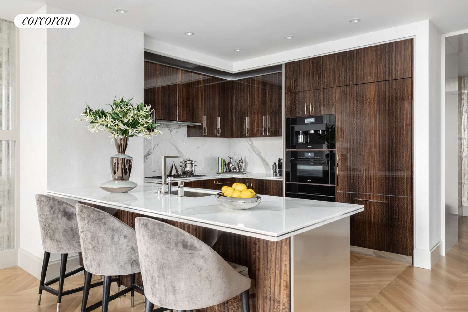Manhattan, NY 10019,217 W 57TH Street #48B