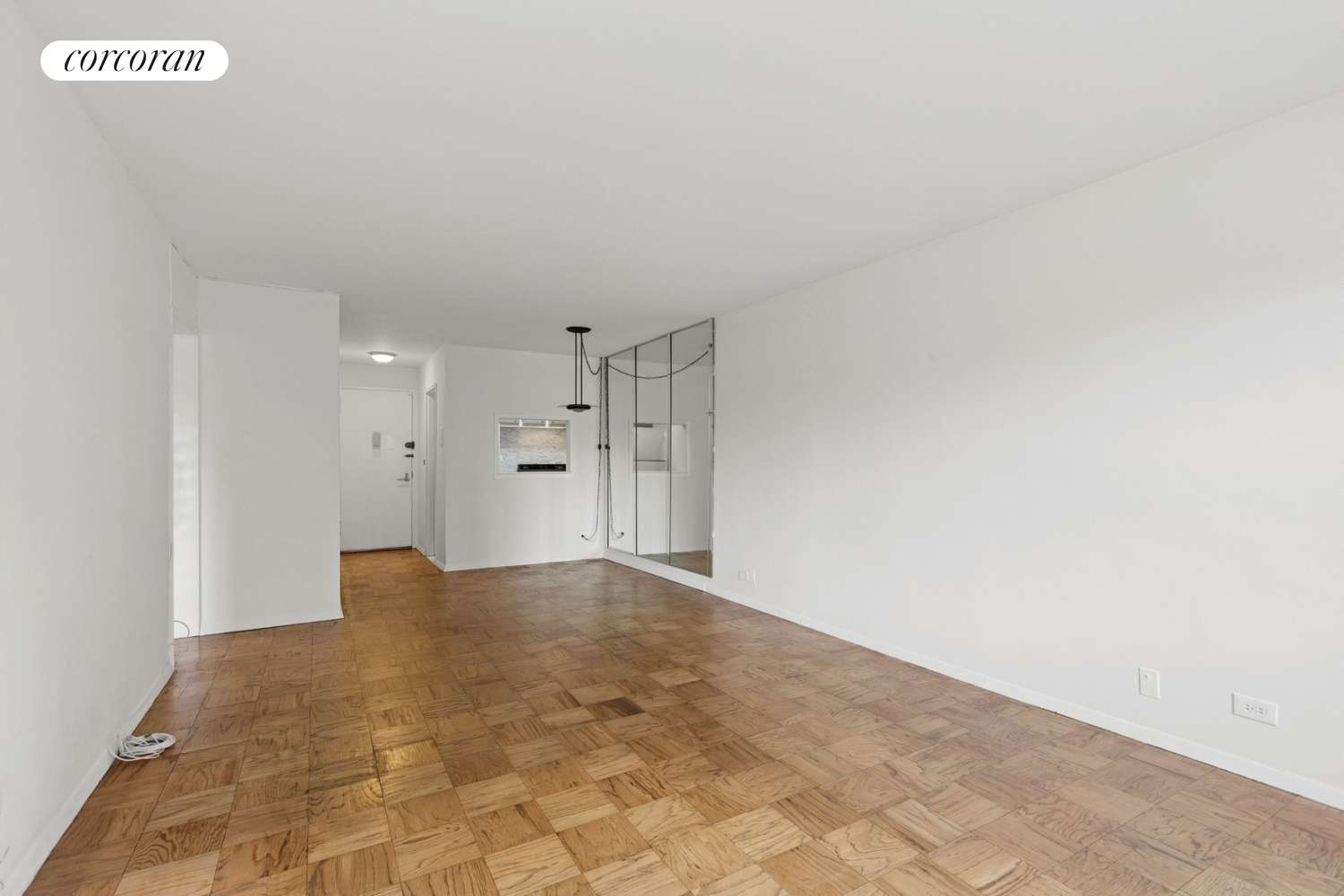 Manhattan, NY 10003,115 E 9TH Street #3D