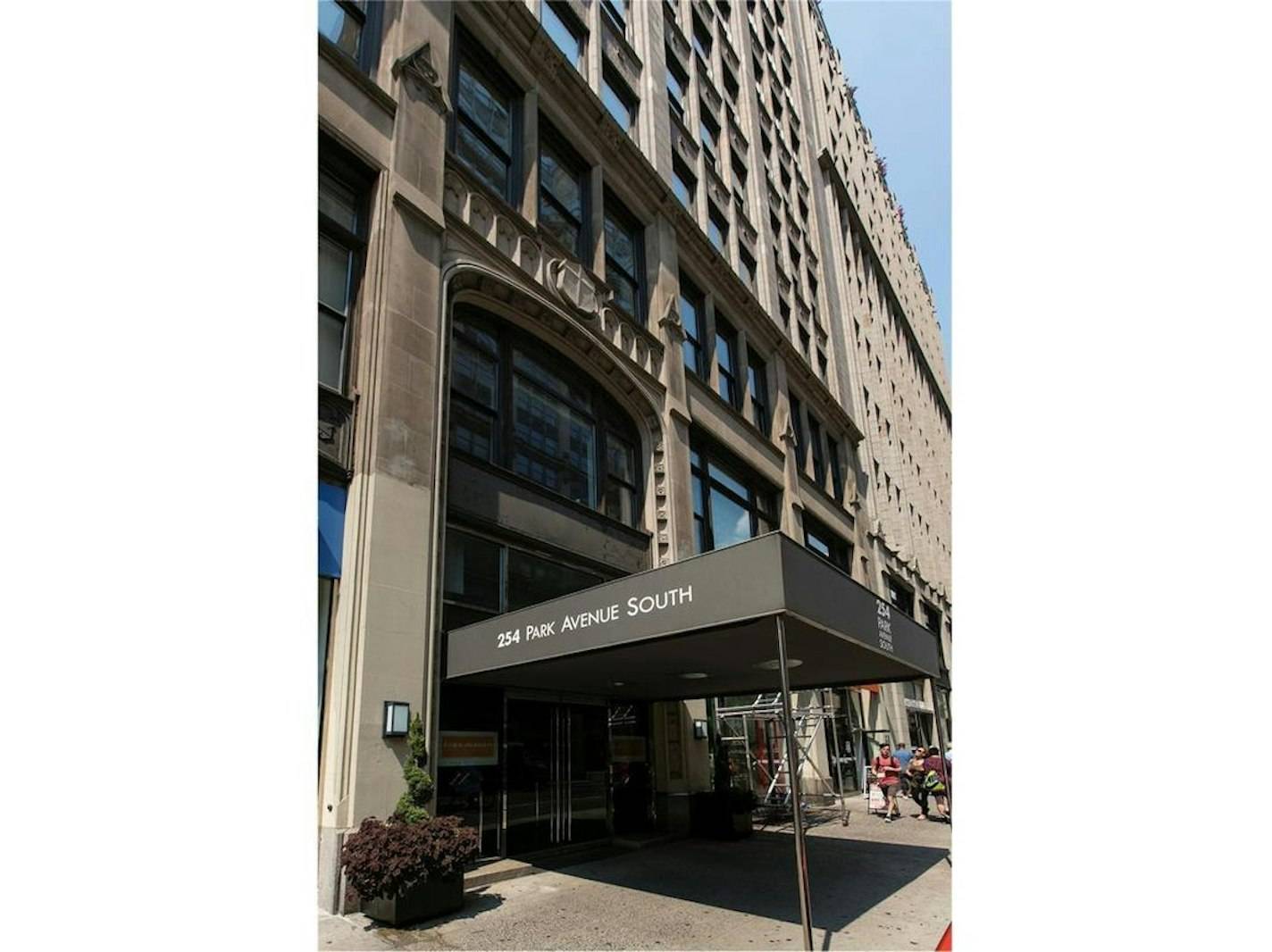 Manhattan, NY 10010,254 PARK Avenue S #5P