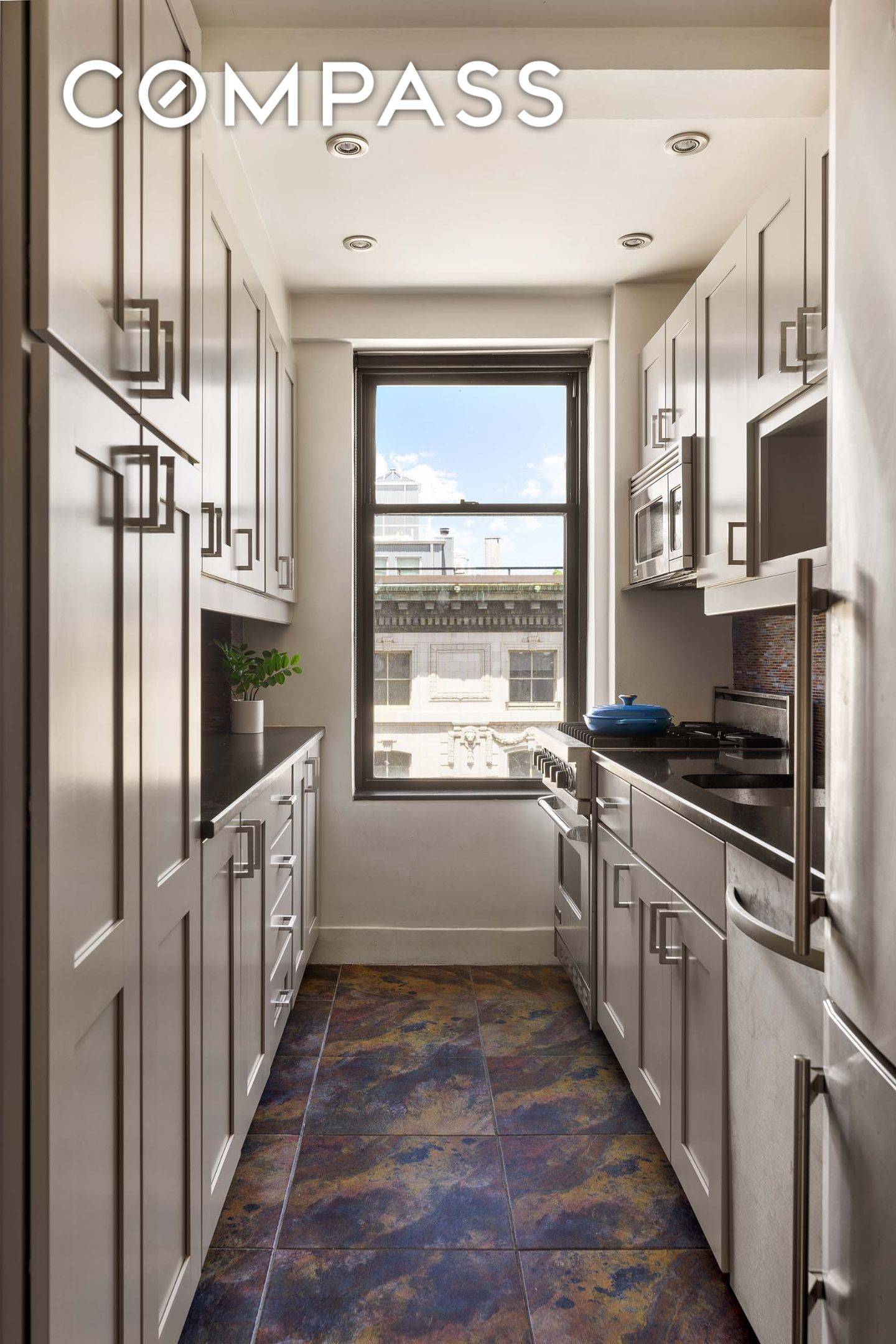 Manhattan, NY 10024,200 W 86th Street #17C