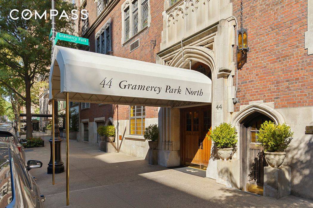 Manhattan, NY 10010,44 Gramercy Park N #6E