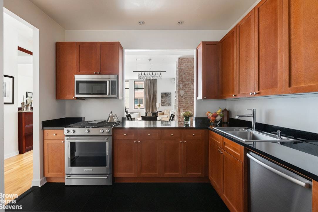 Manhattan, NY 10001,252 7TH Avenue #7Q
